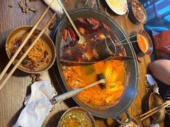 -萍姐火锅·公路夜市(武汉首店)