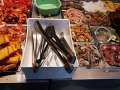 -愉肴麻辣香锅(中山路店)