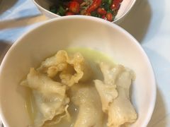 -鲜入围煮花胶鸡海鲜火锅