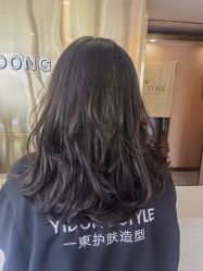 -一東造型烫发染发