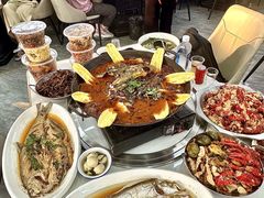 -丹水桥地锅鱼·翘嘴鲌·地方特色全鱼宴(丹江口大坝店)