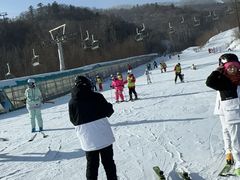 -亚布力新体委滑雪场