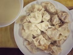 -孖妹上肉饺子馆