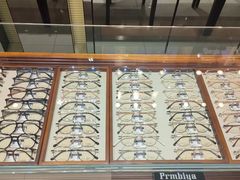 -博士眼镜(沙井京基百纳广场店)