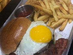 -Grinder 绞肉机汉堡(武定路店)