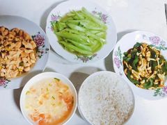 -鲸育宝宝月嫂(徐汇店)