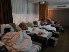 -金色印象·4K影院式足体养生(南坪桃源店)