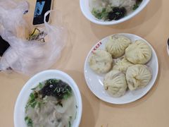-陈寔包子王·卤煮小肠·京味小吃(龙潭店)