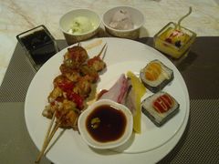甜点&nbsp;哈根达斯&nbsp;烤肉串&nbsp;寿司-城市名人酒店喝彩西餐厅(人民南路店)
