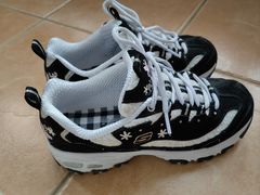 -SKECHERS 斯凯奇(上海国际时尚中心店)