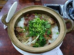 腊味煲仔饭-古膳记猪肚鸡.生蚝鸡(拱北店)
