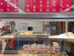 面包甜点陈列柜-王家沙点心店(南京西路总店)