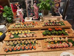 -大中华希尔顿酒店-念自助餐·嗨啤·小龙虾