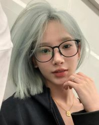 -十六番发型师事务所