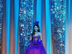 -金东尼人妖秀