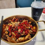 活杀牛蛙真是太鲜嫩美味了~