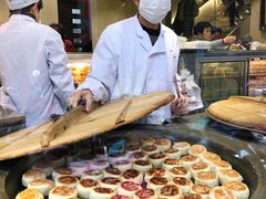 鲜肉月饼-光明邨大酒家(淮海路店)