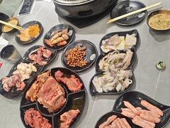 -啊美丽炭火烤肉(滑翔一店)