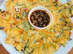 -亲昵春川鸡排(韩国美食街店)