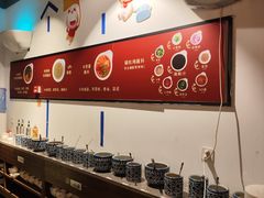 -尚尚仙·酸汤猪手·猪肚鸡火锅(华联万柳购物中心店)