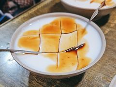 -渝嘴小老弟老火锅(华新村店)