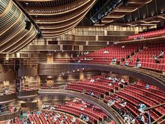 -交通银行前滩31演艺中心