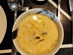 黄鱼煨面-杭州西子湖四季酒店·金沙厅