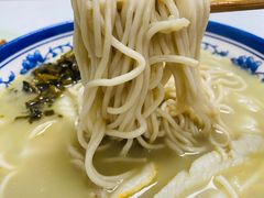 招牌黄鱼面-明呈黄鱼面馆(斜土路店)