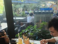 -Ameigo梅果·云贵川bistro(长宁来福士店)