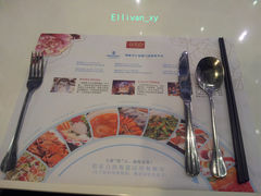 餐具-银鲨国际美食百汇(金牛万达广场店)