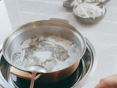 -喃喃椰·糟粕醋·椰子鸡火锅(七堡花园店)