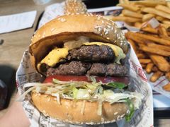 -The Habit Burger Grill 哈比特汉堡(复兴soho店)