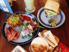 -西关84·History·Art·Cafe