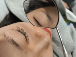 -丽心自助美甲美睫