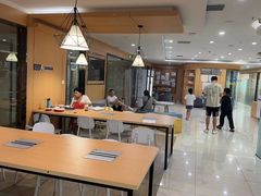 -沃尔得国际英语(泉城路校区)