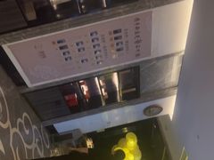 -新盈光·云会所(百丈东路店)