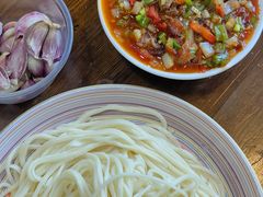 -歹歹的加个面过油肉拌面