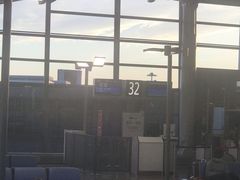 -关西国际机场直营免税店