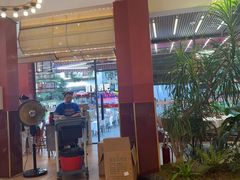 -刘姐啤酒鱼民族演艺餐厅(西街总店)