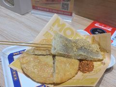 -魔都三兄弟酸辣粉·蘸卤炸串(虹桥万科店)