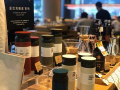零售区-星巴克臻选(上海合生汇1F店)