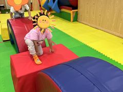 -哲学苑亲子园·早教婴儿托育·婴儿游泳(颐龙湾店)