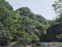 -龙潭大峡谷