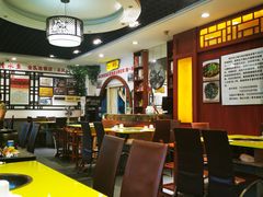 大堂-颜氏双江清水鱼一养身火锅(磁器口店)