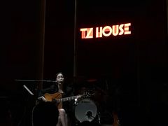 -TZ House音乐现场(来福士中心店)