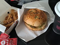 -必胜客(新中纬店)