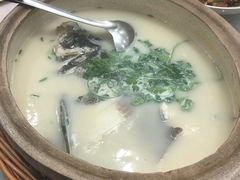 天目湖鱼头汤-天目湖刘老四农庄