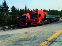 -小昆山服务区-停车场