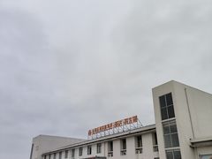 -四方湖服务区·停车场