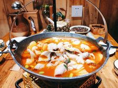 -老滇山寨•云南特色菜•地方菜•民族风情歌舞表演(金碧店)